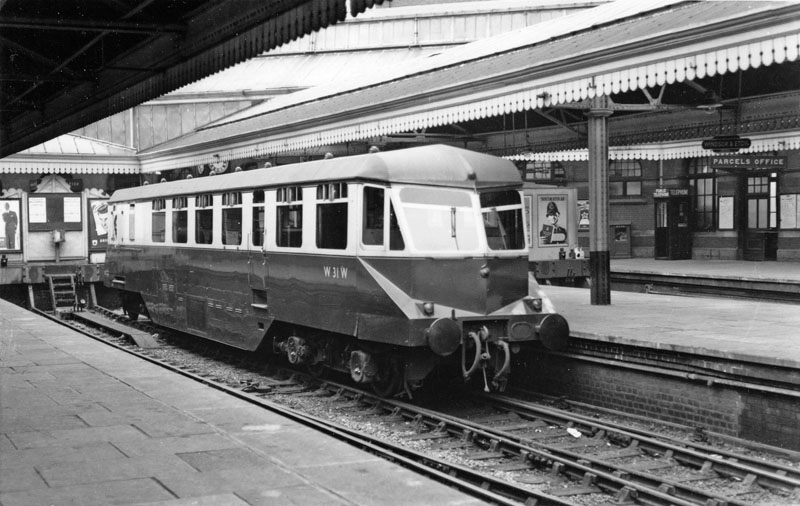 The Central Railway Station, the Arches and Nearby Page 3 The Royal