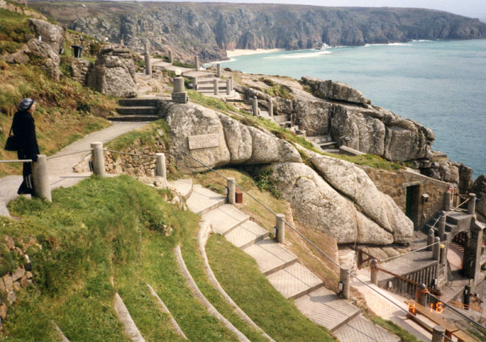 Minack LS